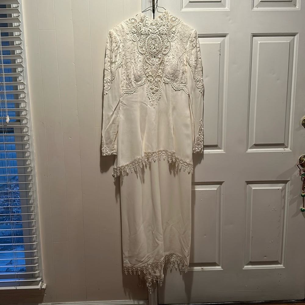 Jessica McClintock vintage looking wedding dress